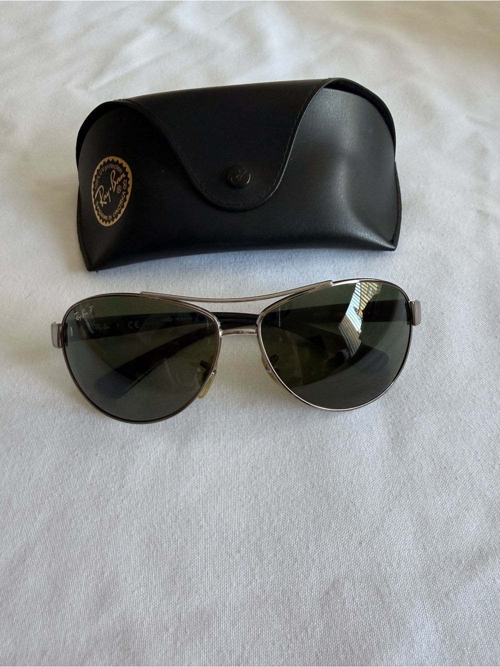 Ray-Ban Silver Frame Sunglasses with Green Lenses